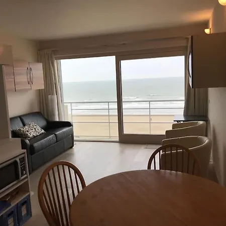 Met Zeezicht En Zwembad En Parking * Middelkerke