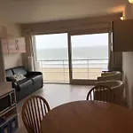 Met Zeezicht En Zwembad En Parking * Middelkerke